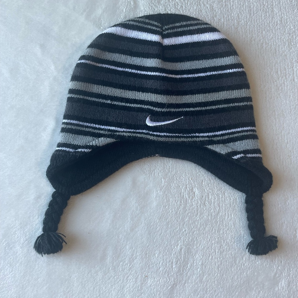 Nike Infant Striped Knit Black White Pigtail Ear Flap Winter Warm Hat‎ Baby Uni